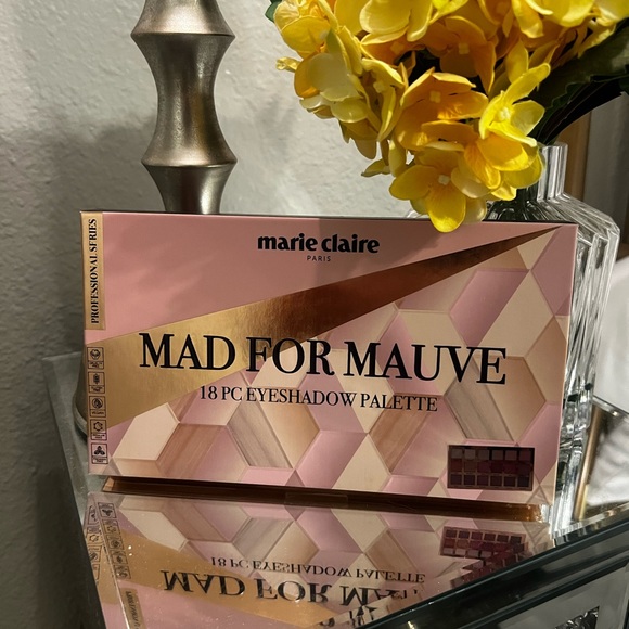 Marie Claire Paris eyeshadow - Picture 2 of 6